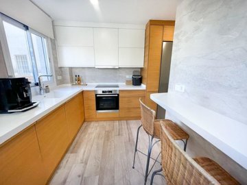 2735903fc5c8525eb7dc7b53d109afb0