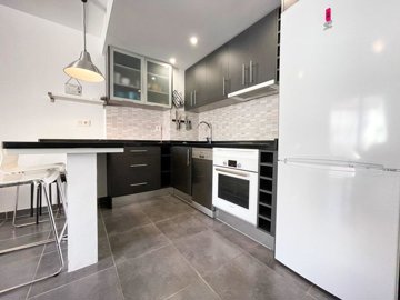 ae64d50fee04e0a02f03a4aac25aa715