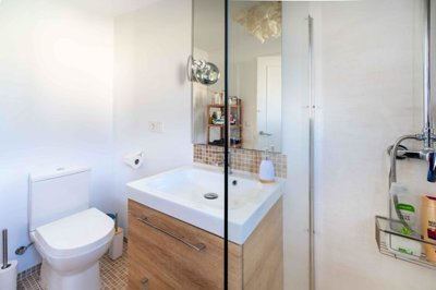 9604fe3aa1be7a9419e5acfbfc75d1db