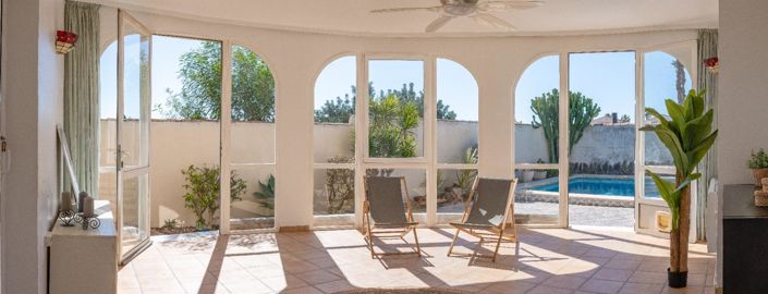 Image No.3-Villa de 3 chambres à vendre à Orihuela Costa