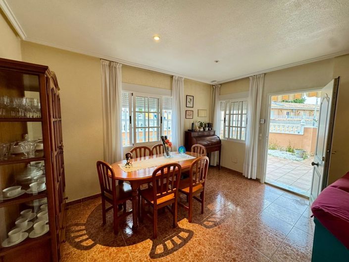 Image No.6-Villa de 3 chambres à vendre à Torrevieja