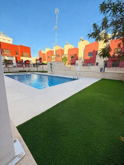 Image No.11-Villa de 2 chambres à vendre à Torrevieja