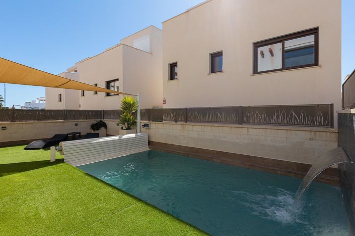 Image No.34-3 Bed Villa for sale