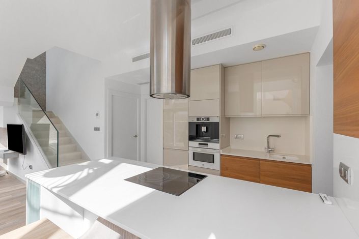 Image No.8-3 Bed Villa for sale