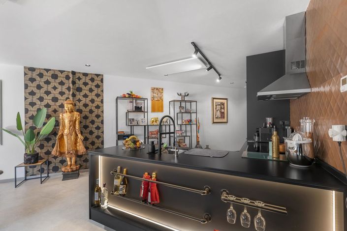 Image No.21-2 Bed Apartment for sale