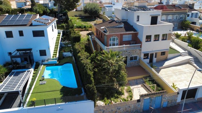 Image No.12-Villa de 4 chambres à vendre à Torrevieja