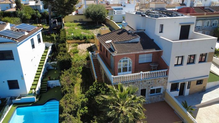 Image No.4-Villa de 4 chambres à vendre à Torrevieja