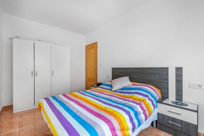 Image No.17-2 Bed Apartment for sale