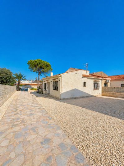 Image No.9-Villa de 2 chambres à vendre à Torrevieja