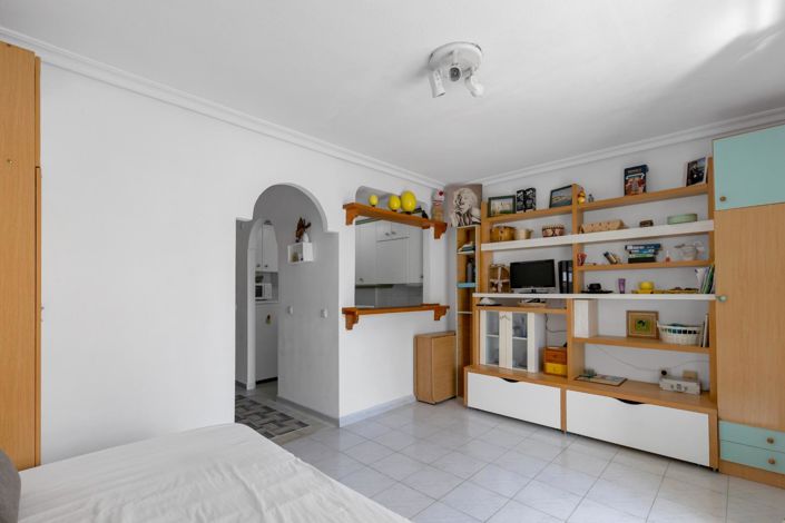 Image No.12-Apartment for sale