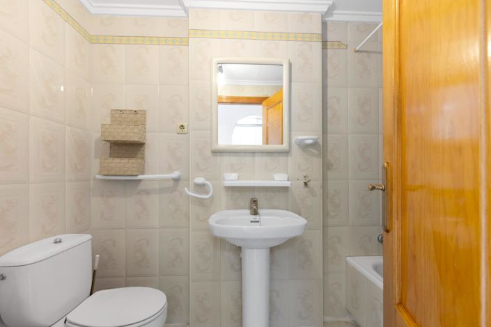 Image No.16-Apartment for sale