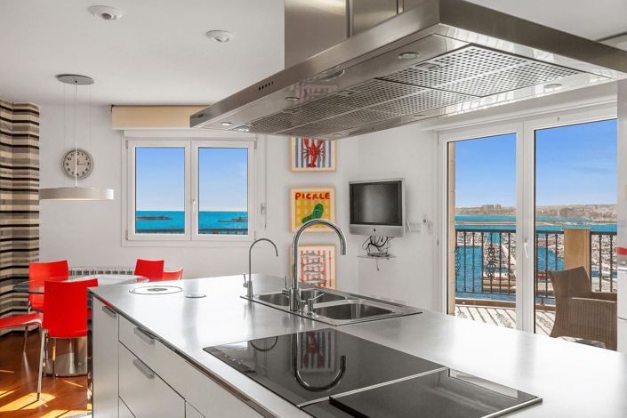 Image No.14-5 Bed Apartment for sale