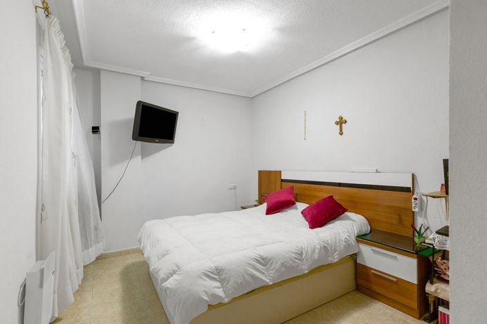 Image No.15-2 Bed Apartment for sale