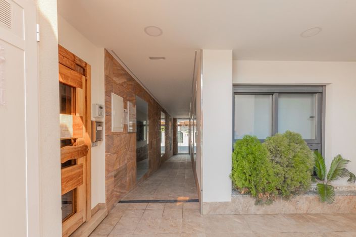 Image No.34-3 Bed Apartment for sale