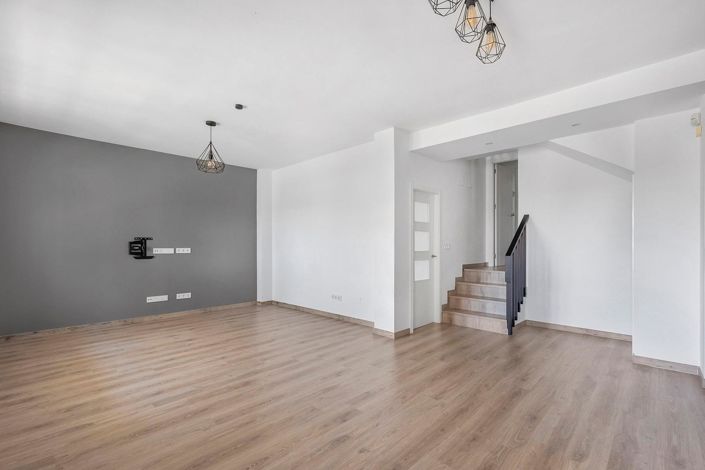 Image No.11-4 Bed Villa for sale