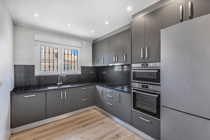 Image No.13-4 Bed Villa for sale