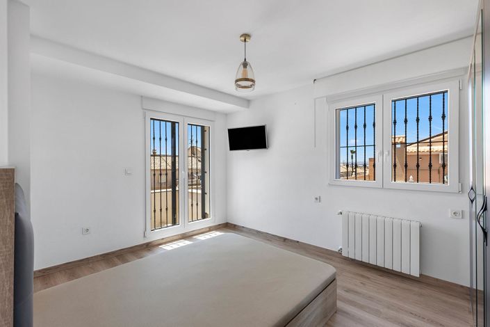 Image No.22-4 Bed Villa for sale