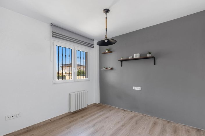 Image No.26-4 Bed Villa for sale