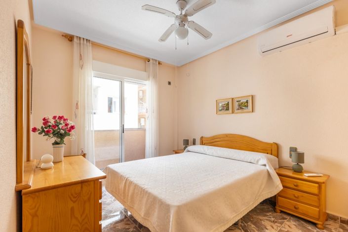 Image No.13-4 Bed Duplex for sale