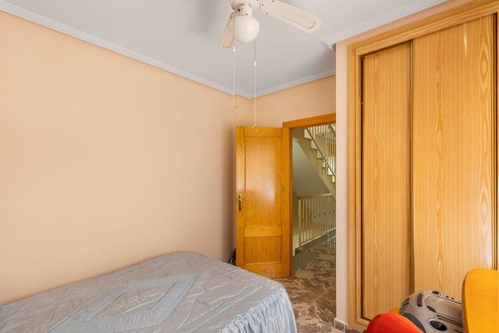 Image No.19-4 Bed Duplex for sale