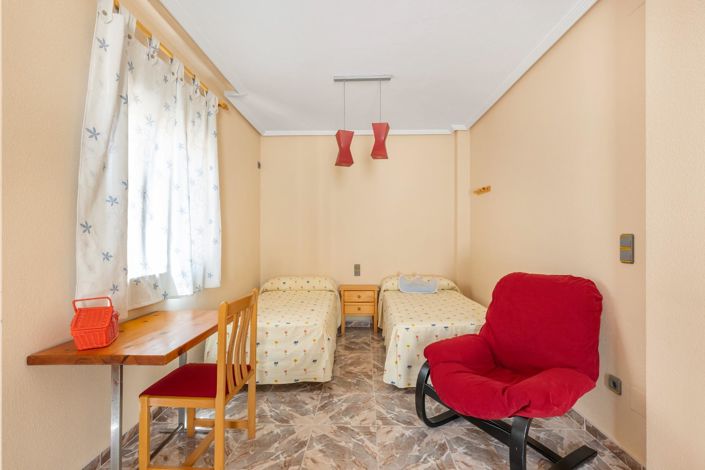 Image No.22-4 Bed Duplex for sale