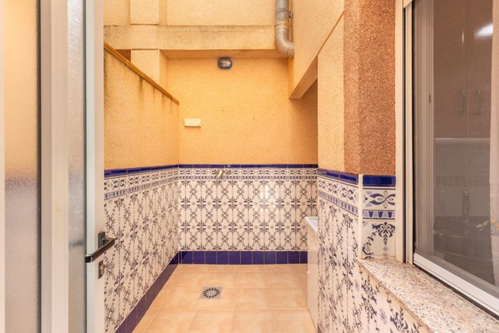 Image No.28-4 Bed Duplex for sale