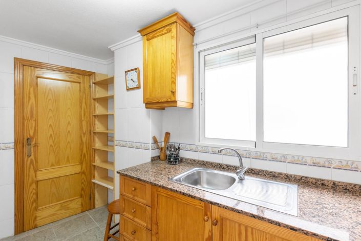 Image No.12-2 Bed Apartment for sale