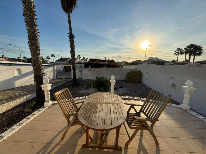Image No.12-2 Bed Villa for sale