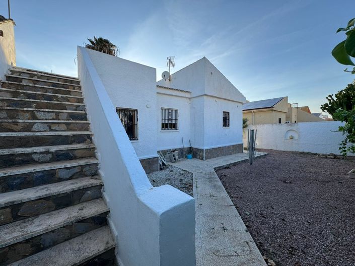 Image No.15-2 Bed Villa for sale