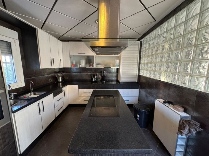 Image No.40-2 Bed Villa for sale