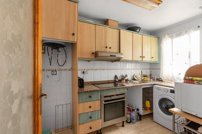 Image No.12-3 Bed Apartment for sale