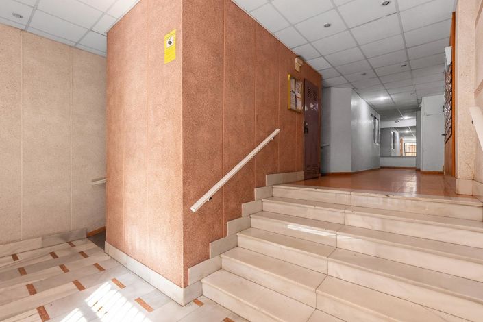 Image No.21-3 Bed Apartment for sale