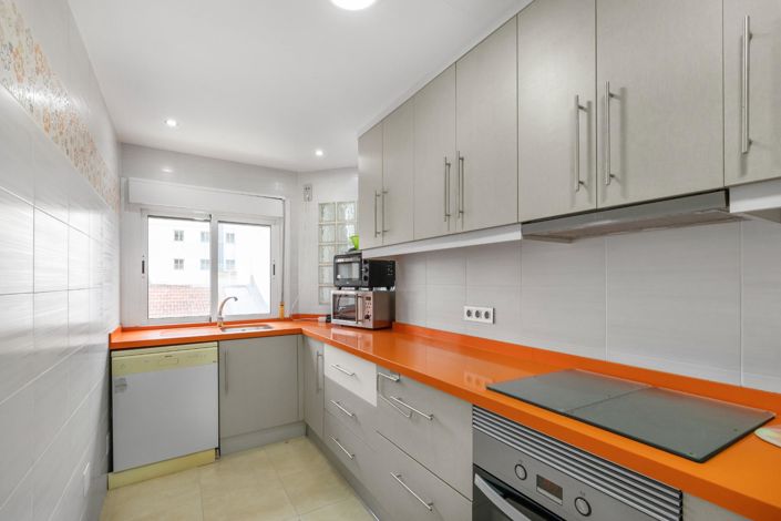 Image No.12-4 Bed Apartment for sale