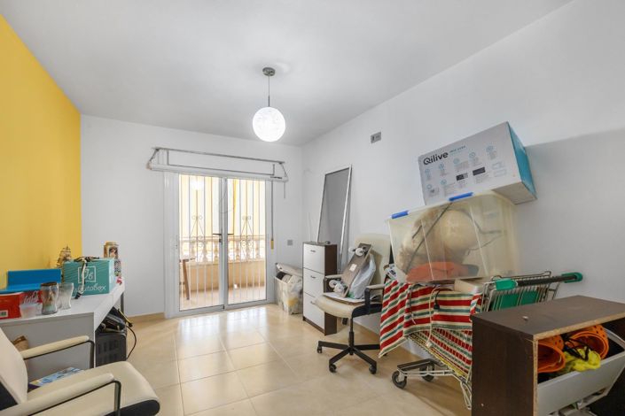 Image No.20-4 Bed Apartment for sale