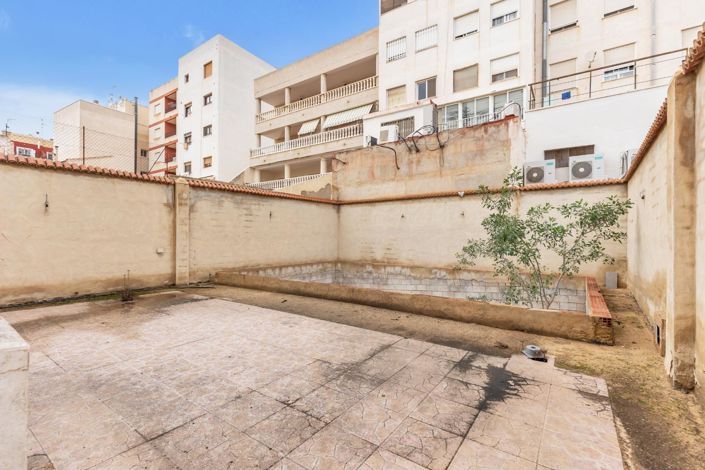 Image No.29-4 Bed Apartment for sale
