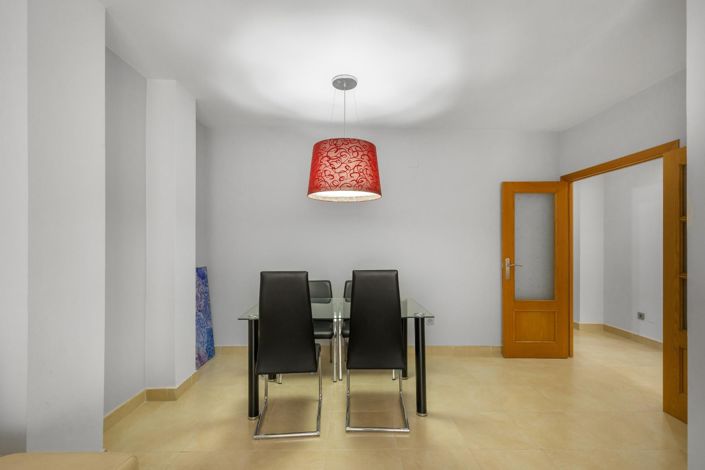 Image No.9-4 Bed Apartment for sale