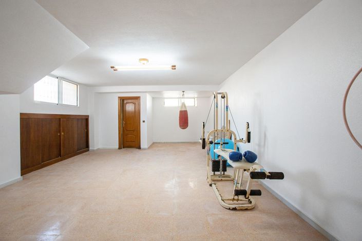 Image No.37-5 Bed Villa for sale