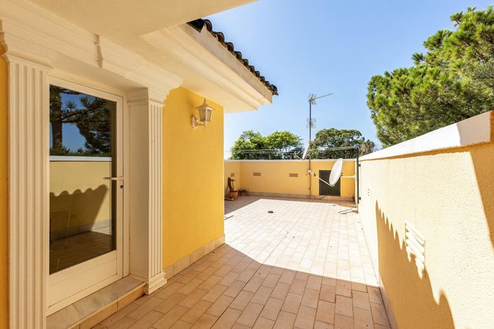 Image No.46-5 Bed Villa for sale