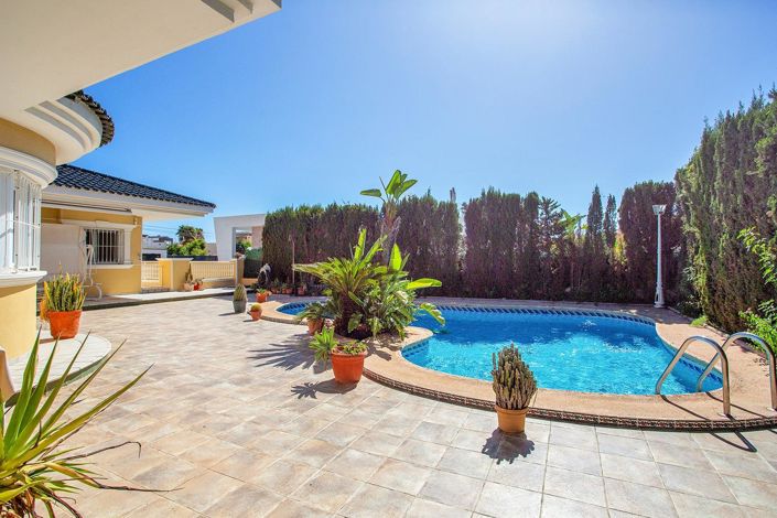 Image No.51-5 Bed Villa for sale