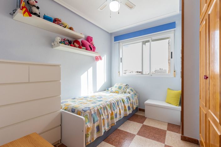 Image No.16-2 Bed Apartment for sale