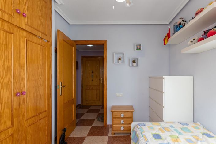 Image No.17-2 Bed Apartment for sale