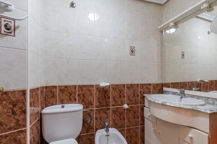 Image No.18-2 Bed Apartment for sale