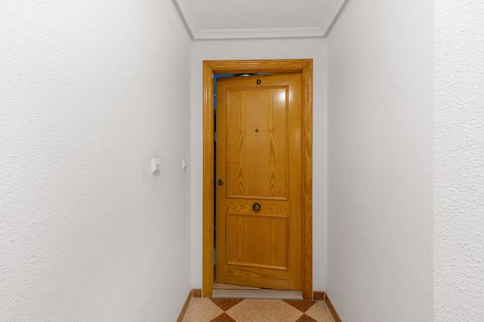 Image No.20-2 Bed Apartment for sale