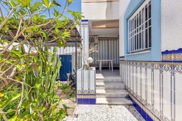 Image No.25-2 Bed Bungalow for sale