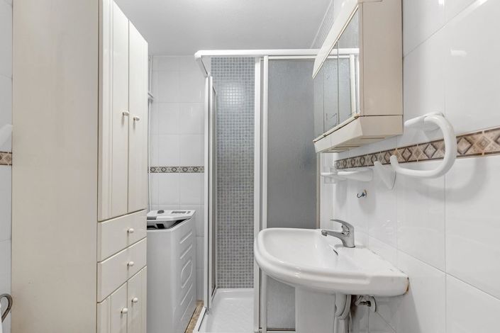 Image No.19-2 Bed Apartment for sale