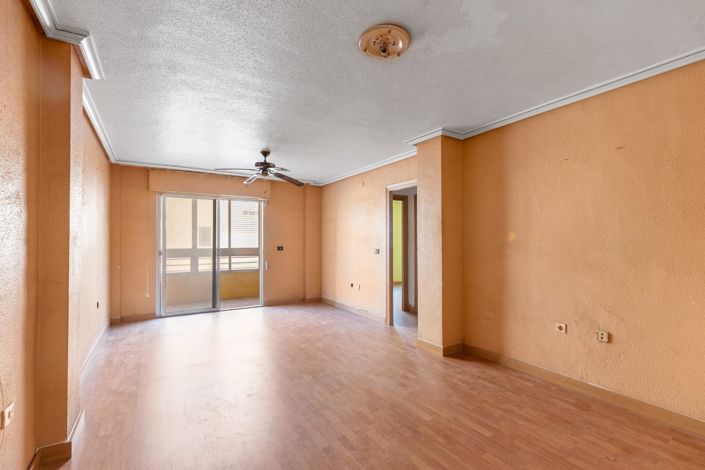 Image No.3-Appartement de 3 chambres à vendre à Torrevieja