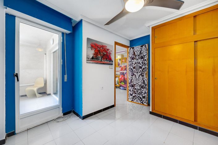 Image No.17-1 Bed Apartment for sale