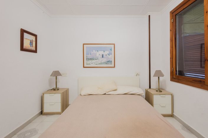 Image No.18-3 Bed Apartment for sale