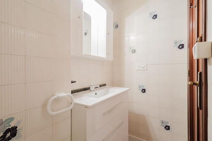 Image No.21-3 Bed Apartment for sale