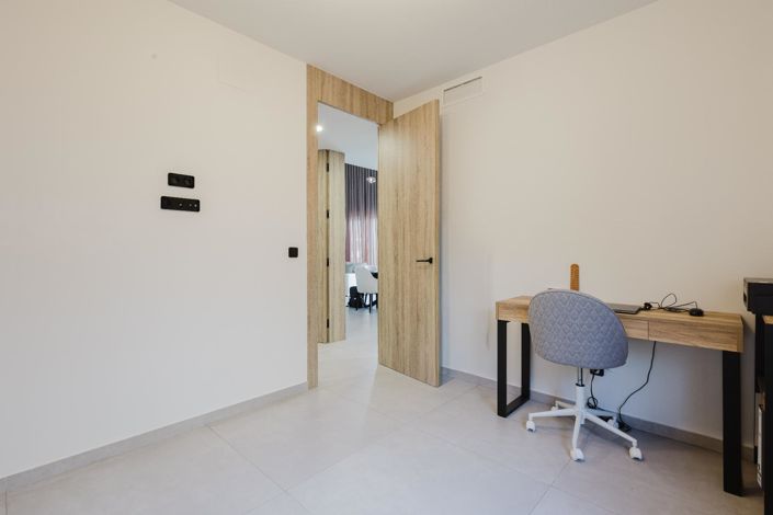 Image No.26-4 Bed Villa for sale